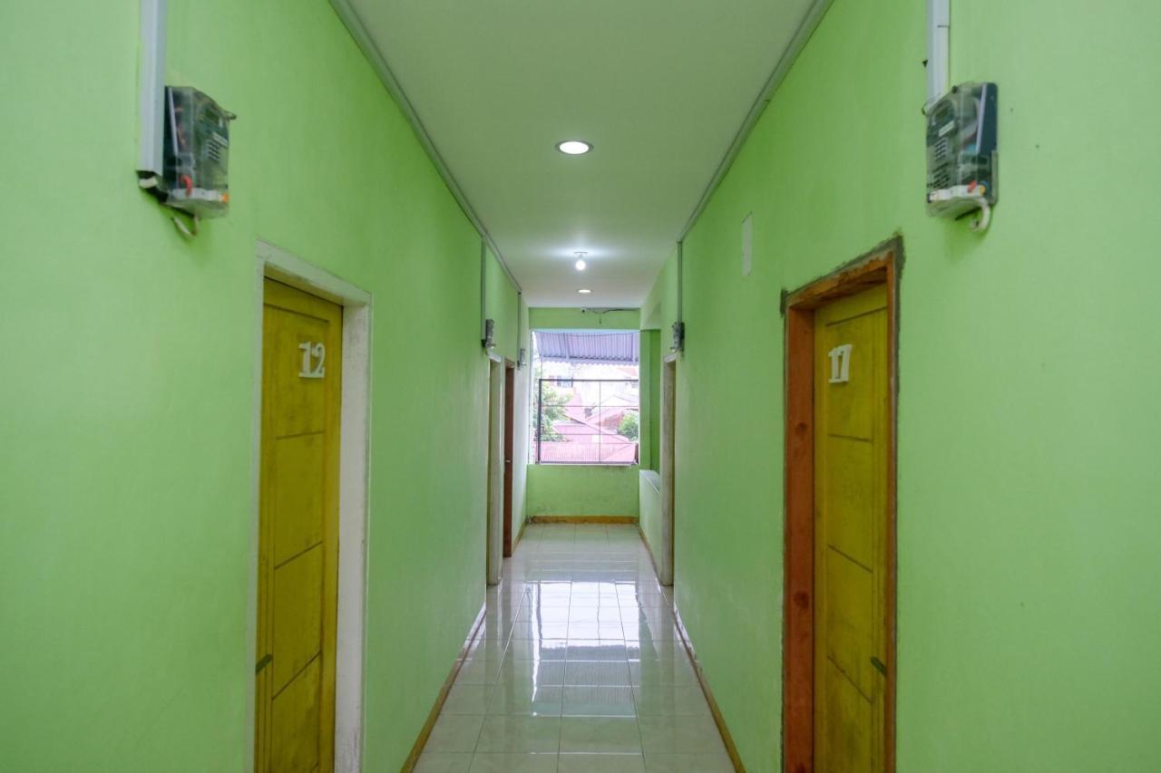 Reddoorz Near Politeknik Manado Hotel ภายนอก รูปภาพ