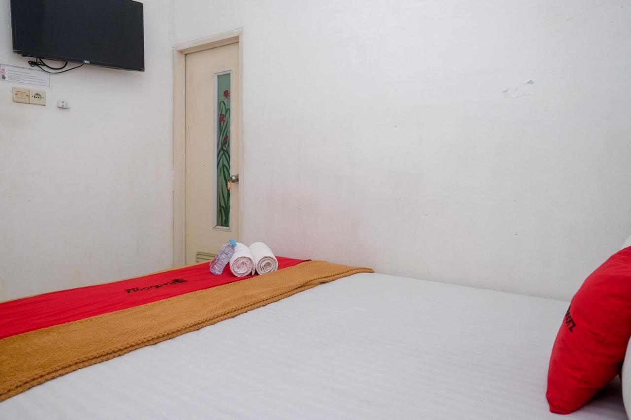 Reddoorz Near Politeknik Manado Hotel ภายนอก รูปภาพ