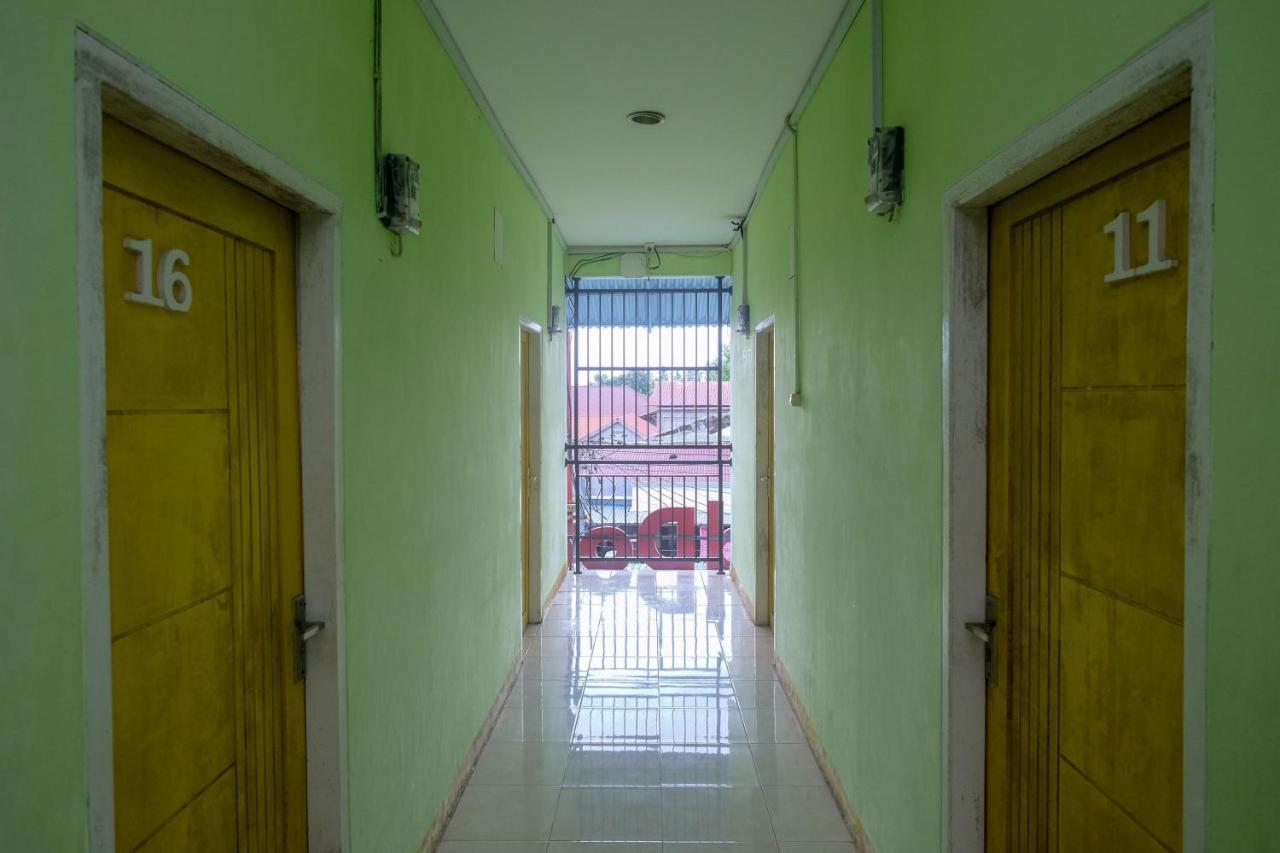 Reddoorz Near Politeknik Manado Hotel ภายนอก รูปภาพ