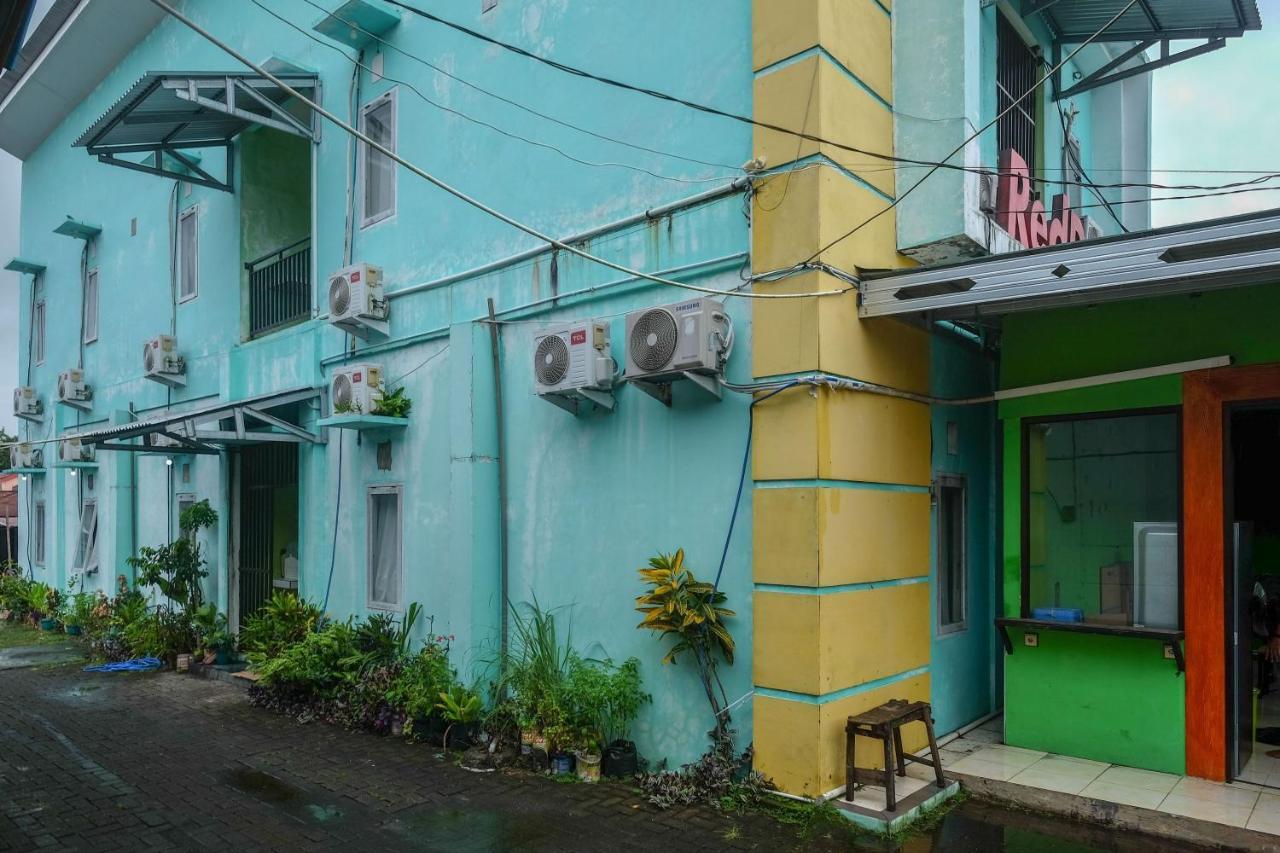 Reddoorz Near Politeknik Manado Hotel ภายนอก รูปภาพ